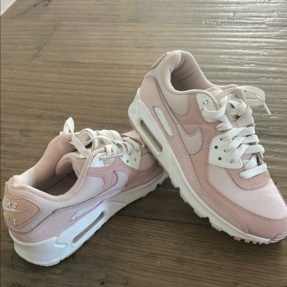 Nike Air Max 90